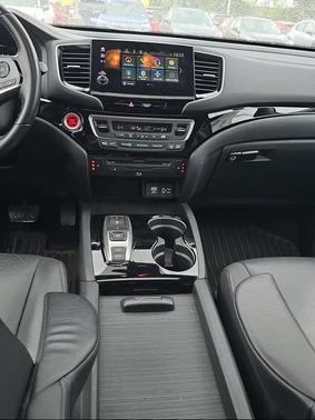Modern Steel Metallic 2021 Honda Pilot Touring 8-Passenger
