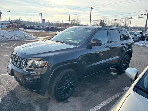 2021 Jeep Grand Cherokee Laredo