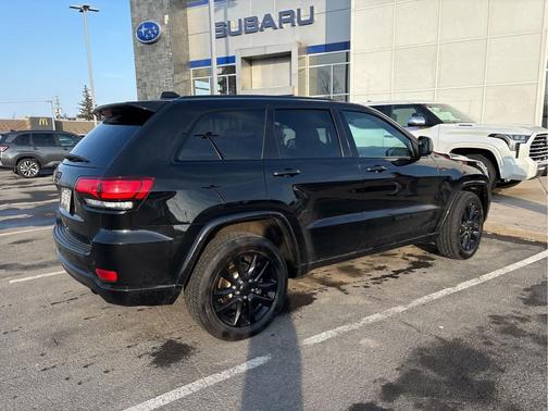 2021 Jeep Grand Cherokee Laredo