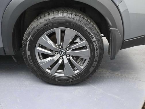2023 Nissan Pathfinder SV 4WD