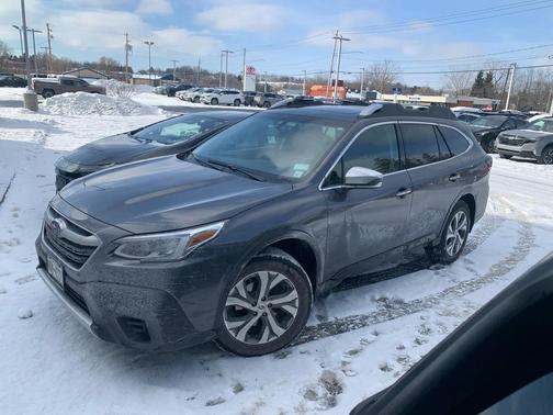 2021 Subaru Outback Touring