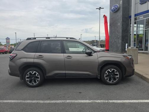 Brilliant Bronze Metallic 2025 Subaru Forester Premium