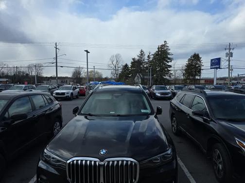 Black Sapphire Metallic 2021 BMW X7 xDrive40i