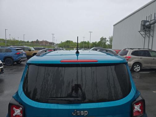 Bikini Metallic Clearcoat 2020 Jeep Renegade Latitude