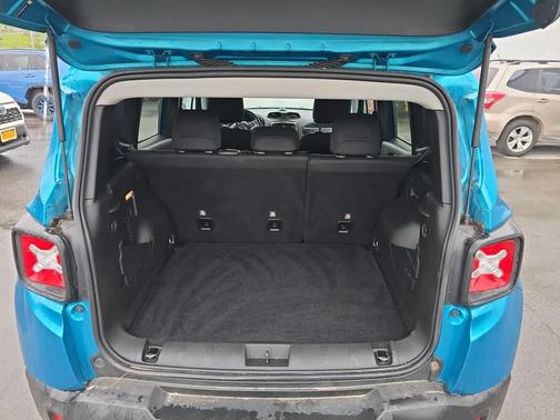 Bikini Metallic Clearcoat 2020 Jeep Renegade Latitude