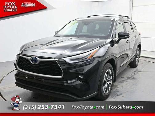 2023 Toyota Highlander Hybrid XLE