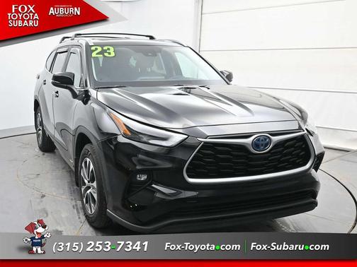 2023 Toyota Highlander Hybrid XLE