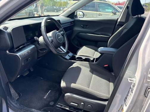 Cyber Gray Metallic 2024 Hyundai KONA SEL