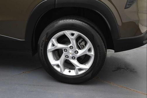 Harvest Bronze Metallic 2024 Chevrolet Trax LS