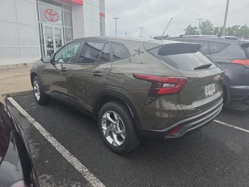 Harvest Bronze Metallic 2024 Chevrolet Trax LS