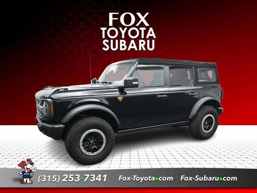 SHADOW BLACK 2022 Ford Bronco Badlands
