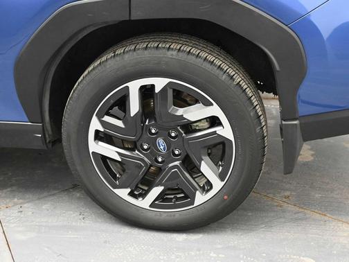 2025 Subaru Forester Hybrid Premium