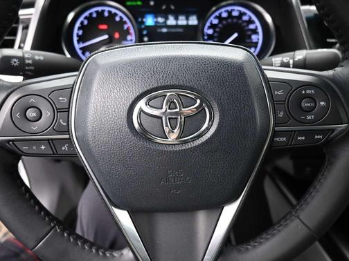 2018 Toyota Camry XLE
