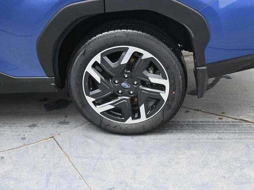 2025 Subaru Forester Hybrid Premium