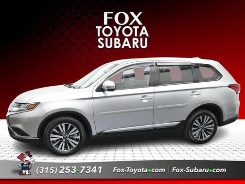 2020 Mitsubishi Outlander SE