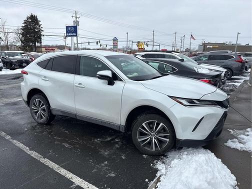 2023 Toyota Venza LE