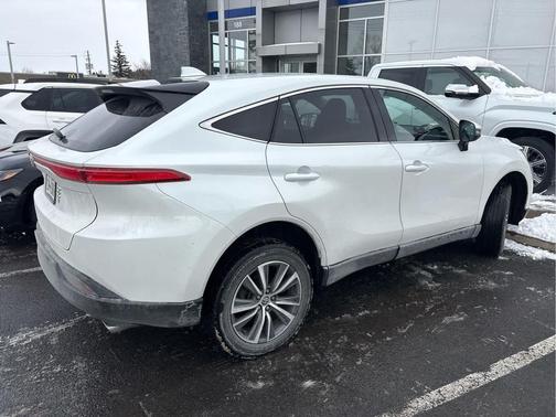 2023 Toyota Venza LE