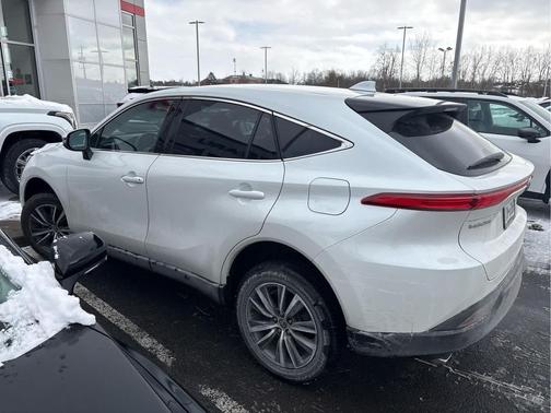 2023 Toyota Venza LE