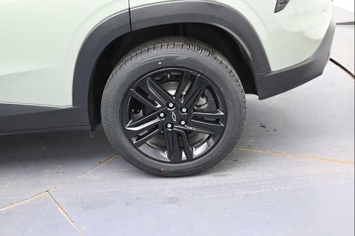 Cacti Green 2025 Chevrolet Trax FWD ACTIV