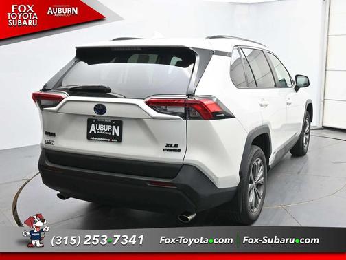 Blizzard Pearl 2022 Toyota RAV4 Hybrid XLE Premium
