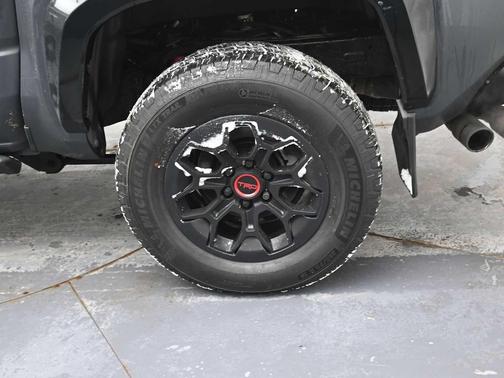 2024 Toyota Tacoma Hybrid TRD Pro