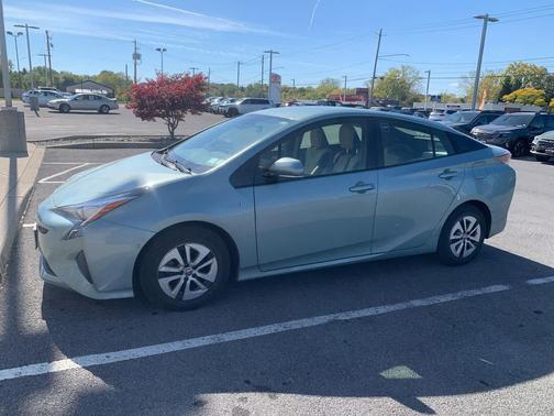 2018 Toyota Prius Two