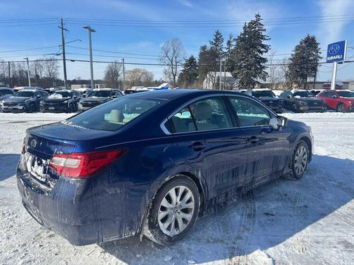 2017 Subaru Legacy Base