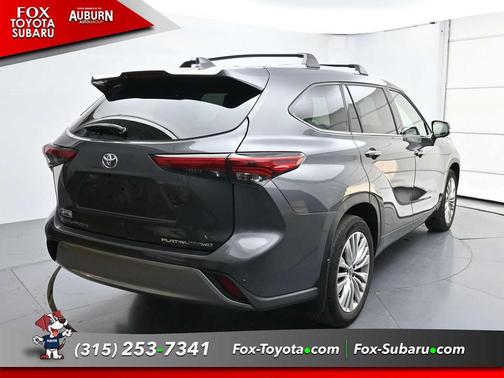 2023 Toyota Highlander Platinum
