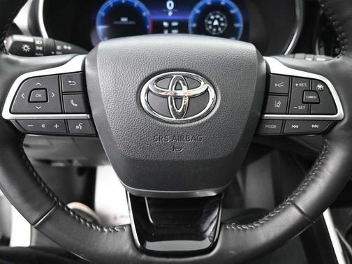2024 Toyota Highlander Platinum