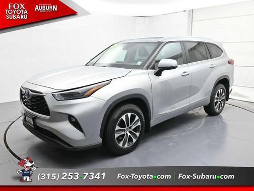 2023 Toyota Highlander Hybrid XLE
