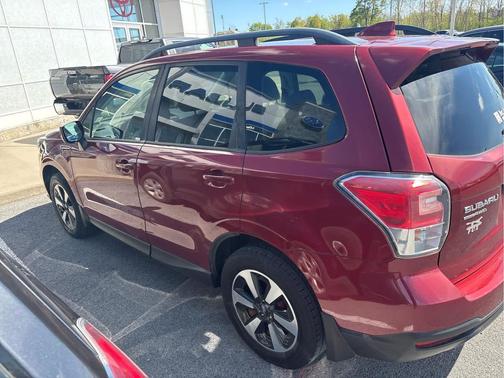 Venetian Red Pearl 2018 Subaru Forester 2.5i Premium