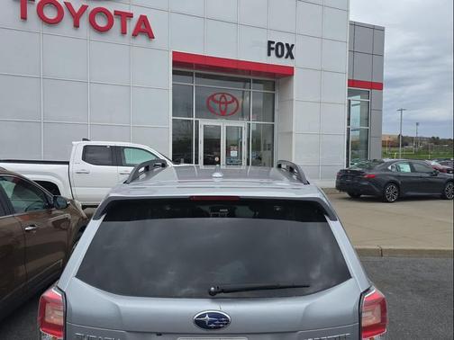 Ice Silver Metallic 2018 Subaru Forester 2.5i Premium