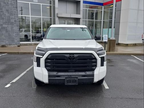 Ice Cap 2023 Toyota Tundra SR5