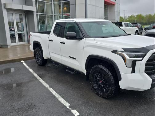 Ice Cap 2023 Toyota Tundra SR5
