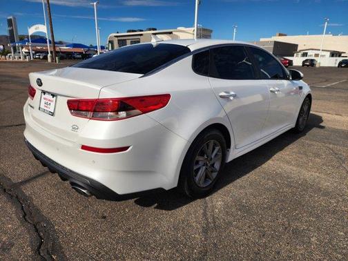 2020 Kia Optima LX