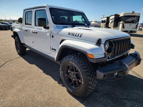 Bright White 2026 Jeep Gladiator Sport