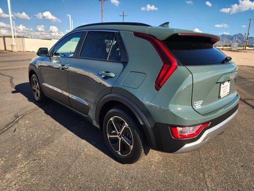 2025 Kia Niro EX
