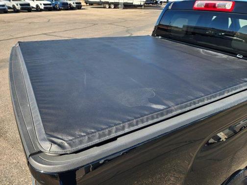 2017 GMC Canyon Base