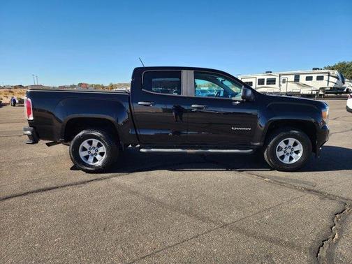 2017 GMC Canyon Base