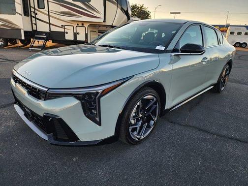 2025 Kia K4 GT-Line