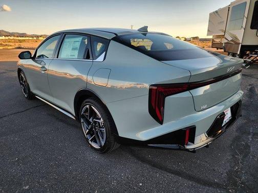 2025 Kia K4 GT-Line