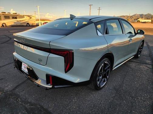 2025 Kia K4 GT-Line