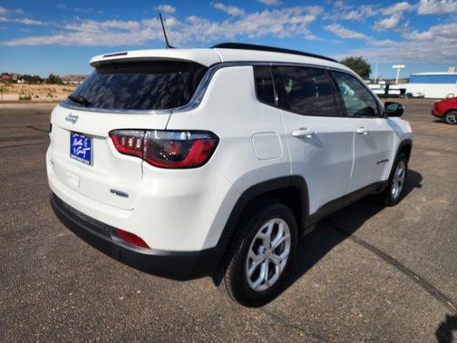 2024 Jeep Compass Latitude