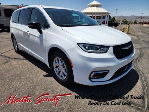2024 Chrysler Pacifica Touring-L