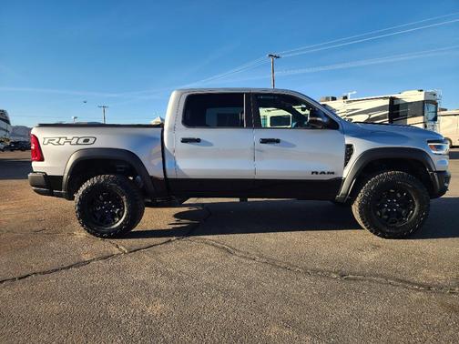 Silver Zynith 2026 RAM 1500 RHO