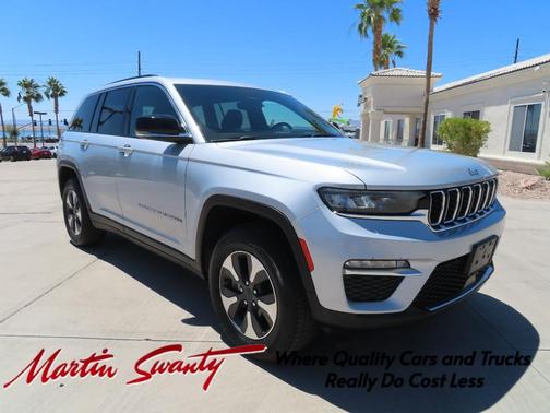 Silver Zynith 2024 Jeep Grand Cherokee 4xe Base