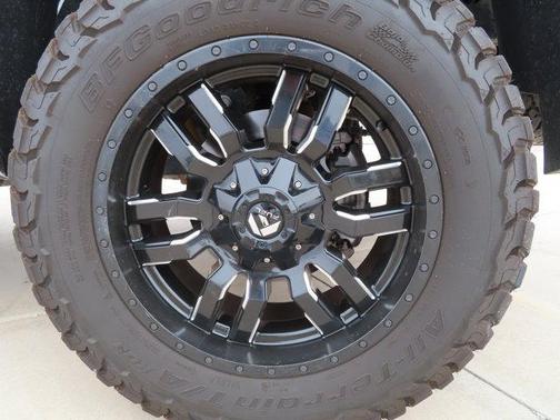 Bright White Clearcoat 2023 RAM 2500 Laramie