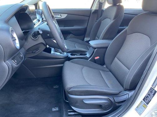 2023 Kia Forte LX