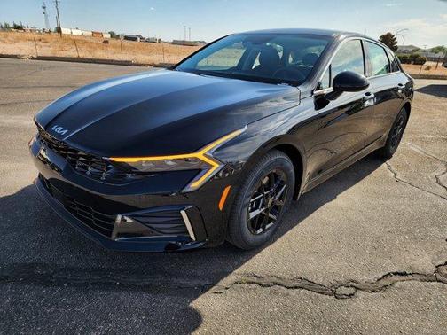 2025 Kia K5 LXS