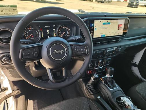 Bright White 2026 Jeep Gladiator Mojave